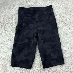 Lululemon Invigorate High-Rise Short 10" Heritage 365 Camo Deep Coal Multi